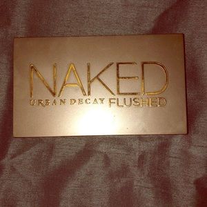 Urban decay FLUSHED palette